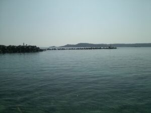西原町の東崎の漁港 (8)